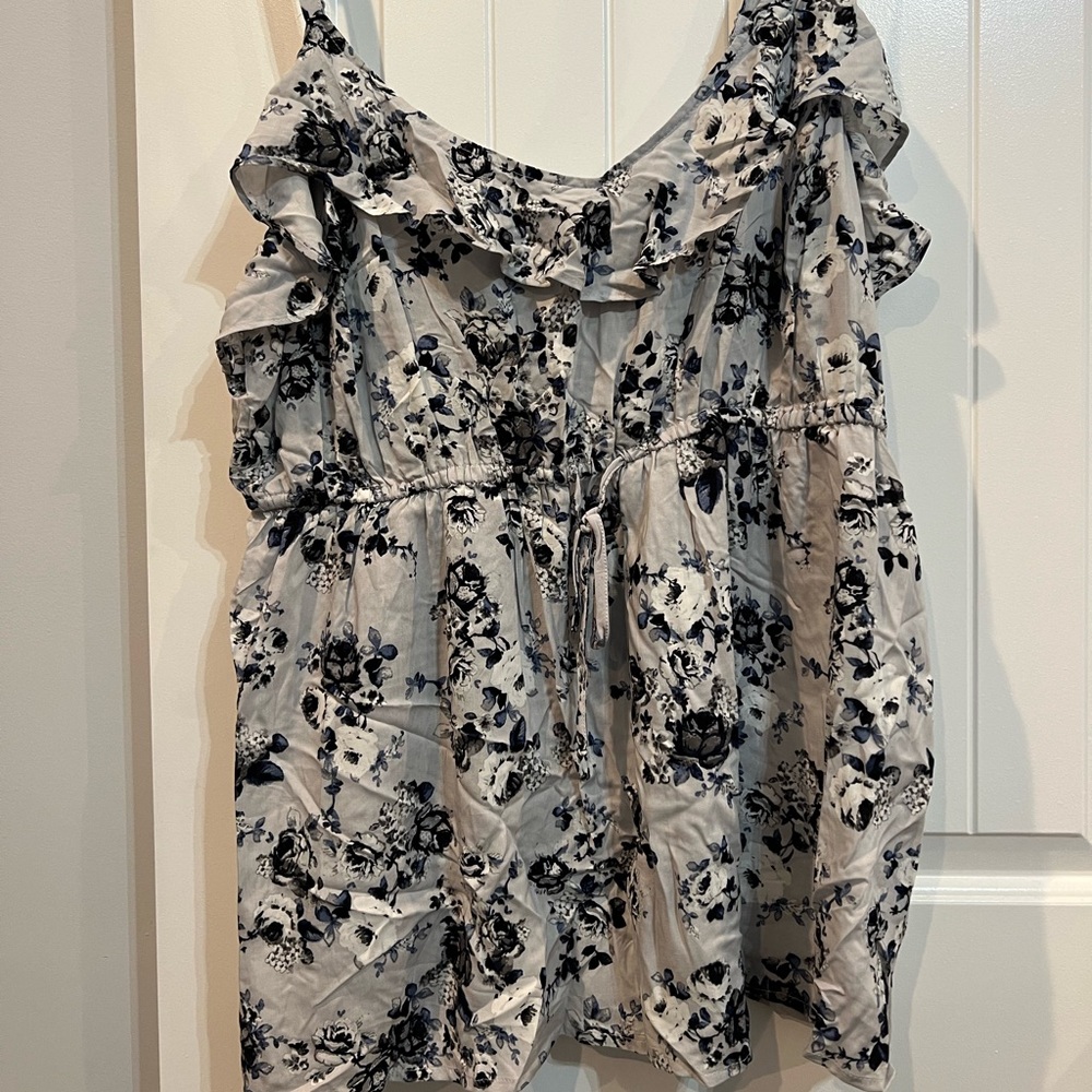 Torrid cinch waist floral tank with ruffle neckline sz 3